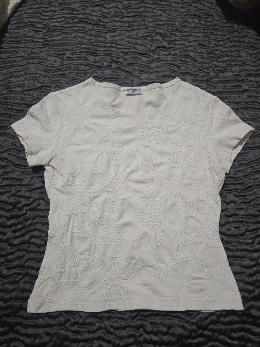 Chanel White Embroidered Camellia Short Sleeve Top Small Or Xs